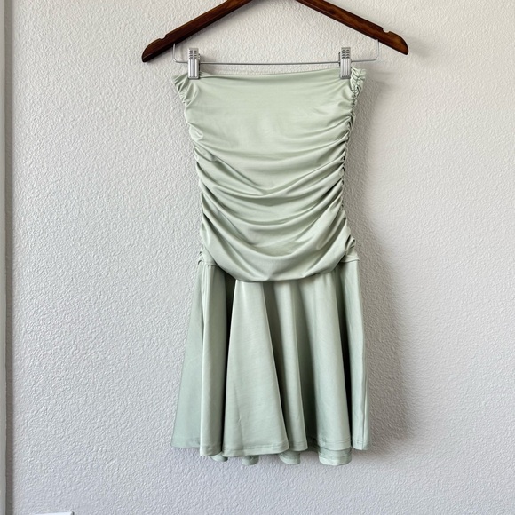 Aritzia‎ Socialista Green sleeveless Tube Top dress ruched Jersey Knit xs - Picture 2 of 15